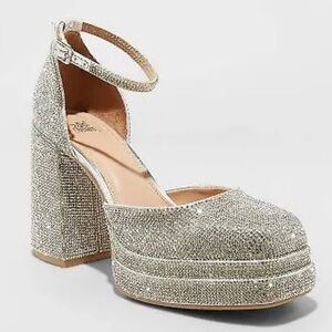 NEW WILD FABLE Bianca Rhinestone Platform Pumps 7.5 Perfect for the Holidays!